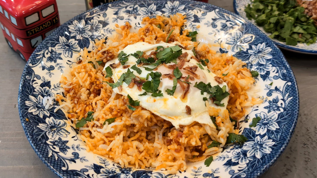 Htamin Let Thok Burmese rice dish, traditional street food from Burma served with Thami Letto